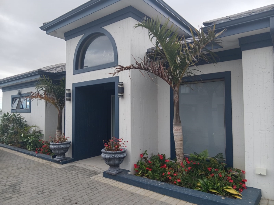 To Let 3 Bedroom Property for Rent in Dana Bay Western Cape